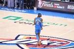 😤亚历山大总决生涯前两战合砍72分 创NBA历史新纪录！