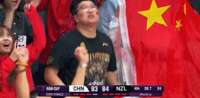 亚洲杯官方社媒晒赵睿昨日神奇一击：一记韦德式投篮终结了新西兰